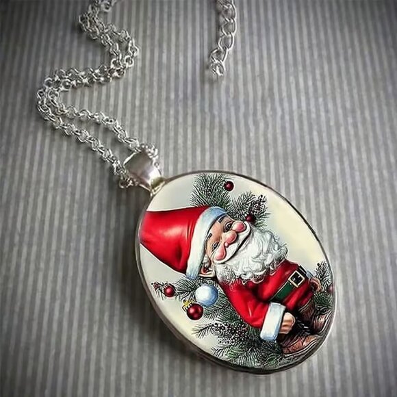Silver Oval Shaped SANTA CLAUS Pendant Necklace - Picture 2 of 3